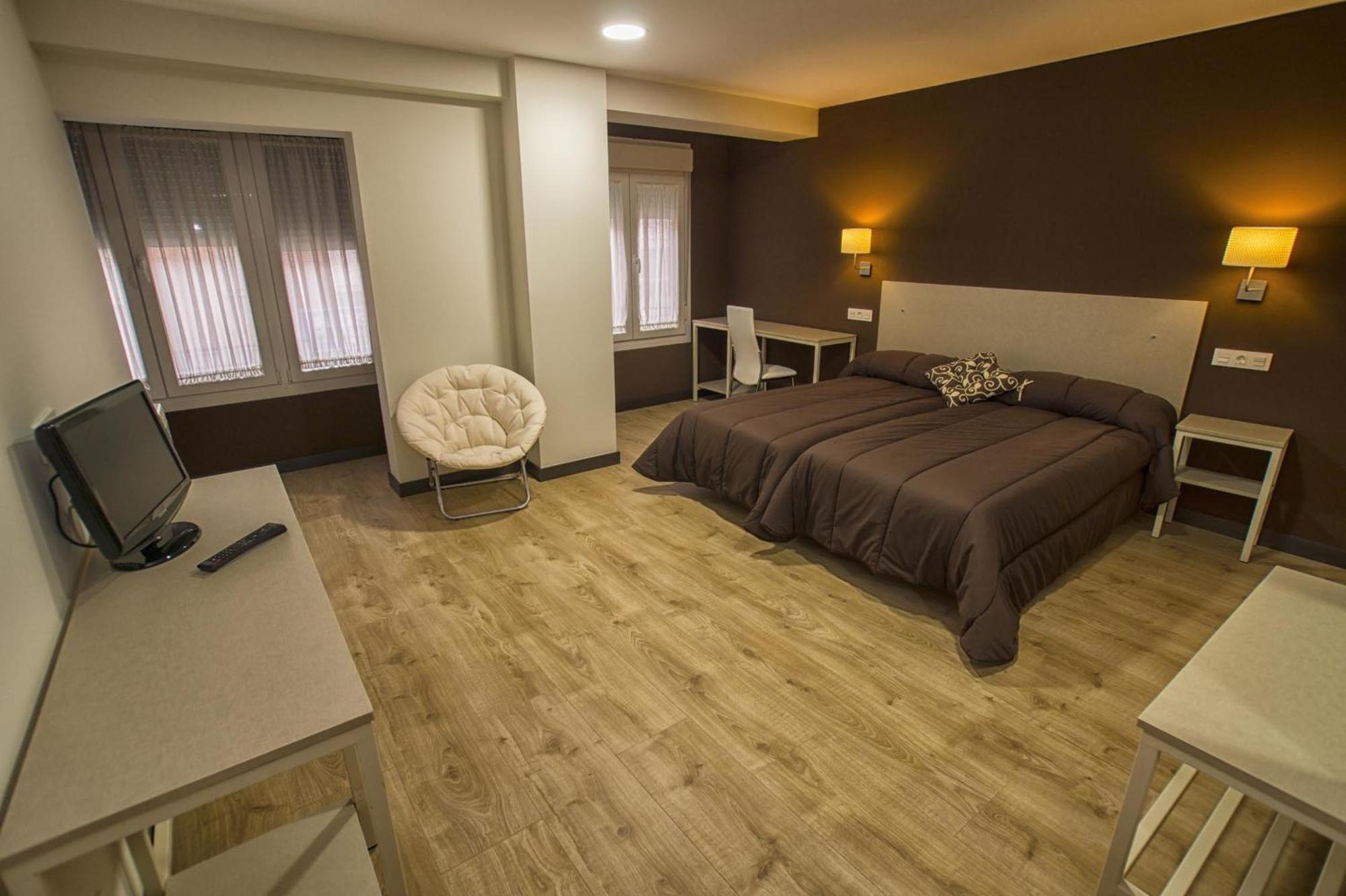 ארנדה דה דוארו Hostal Elvira מראה חיצוני תמונה