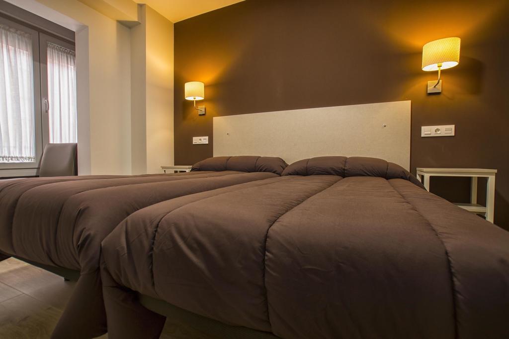 ארנדה דה דוארו Hostal Elvira מראה חיצוני תמונה
